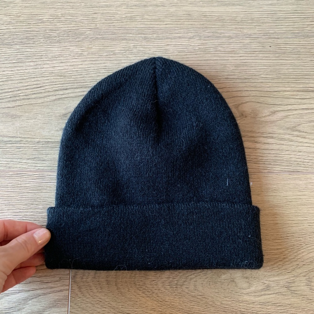 Cat Beanie - Picture 3 of 3